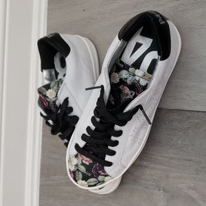 P448 sneakers